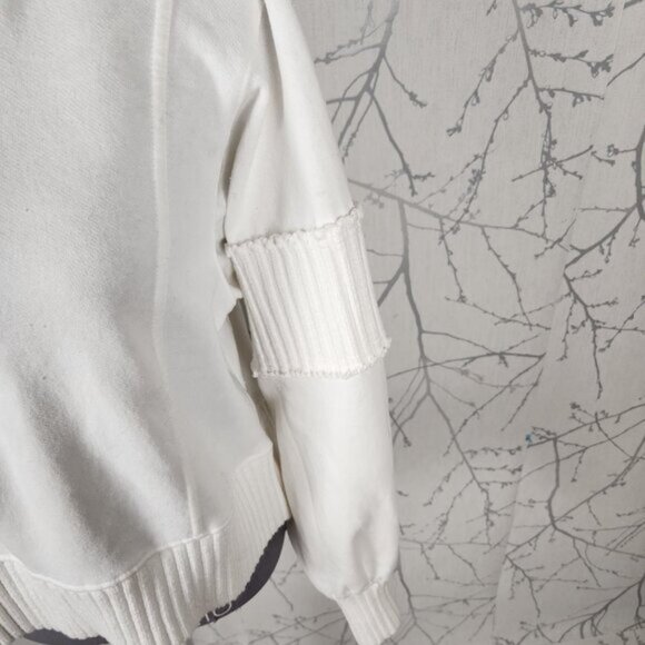 Daily Practice White Ribbed Panel Mock Neck Half Zip Sweatshirt - Picture 3 of 8